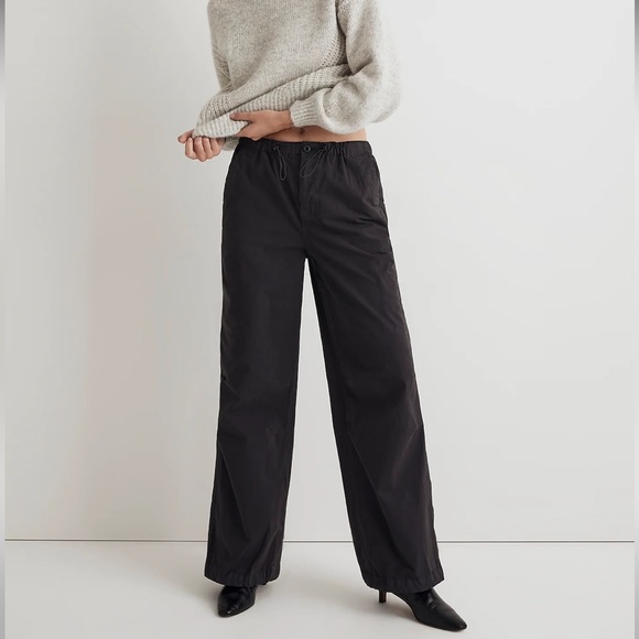 Madewell Cargo Parachute Pants in Garment-Dyed Poplin - Picture 3 of 7